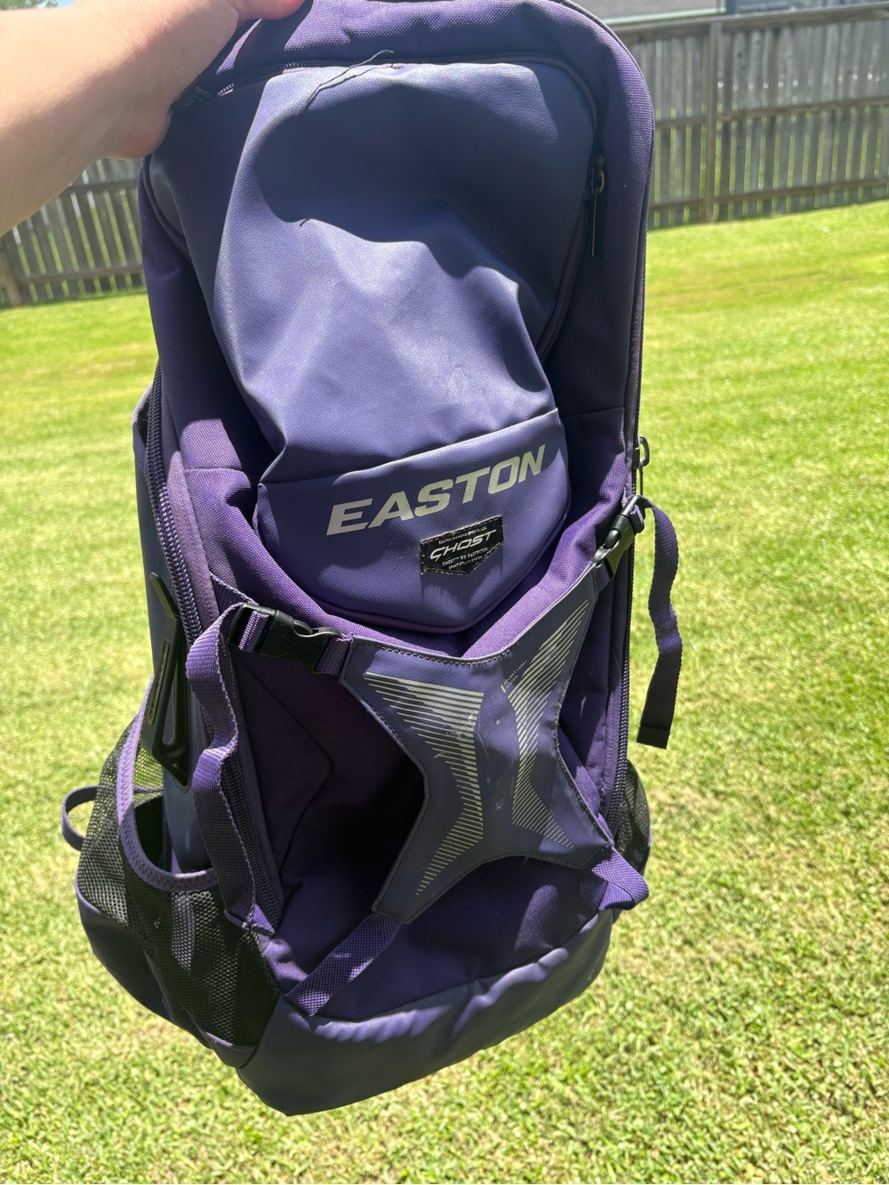 Easton purple Ghost softball bag GUC Minor scratches No holes or tears